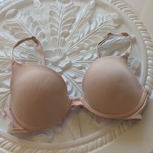 Victoria Secret Nude Underwire Push Up Bra 34C
